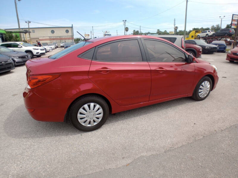 2014 Hyundai Accent GLS photo 7