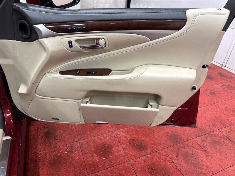 2014 Lexus LS 460