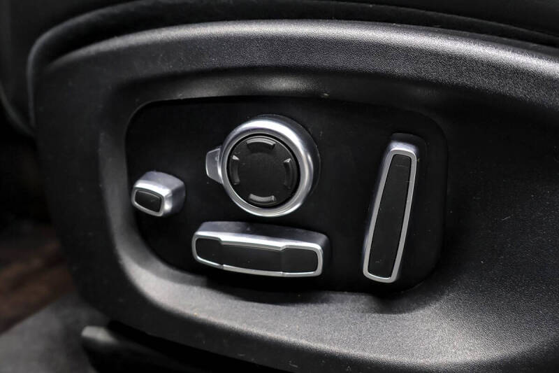 2020 Jaguar E-PACE P250