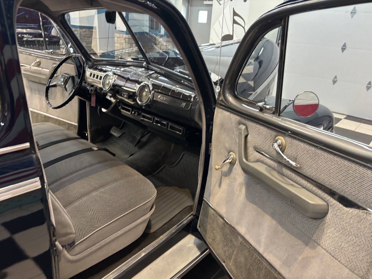 1946 Ford Super Deluxe 25
