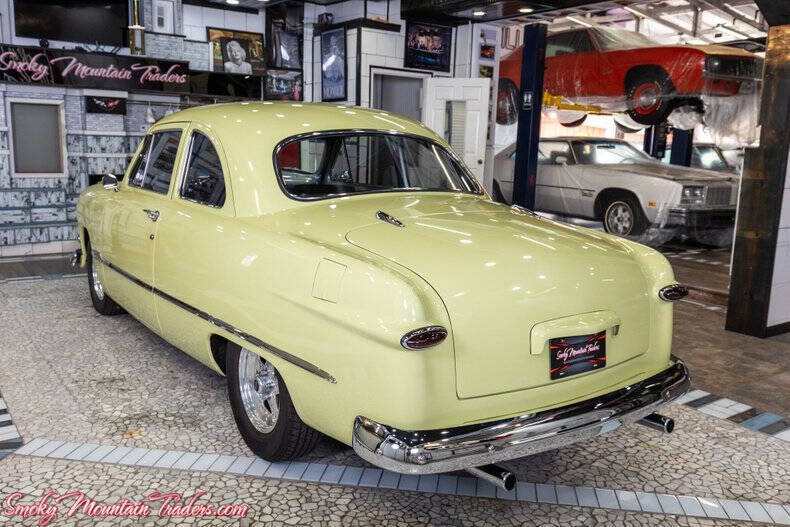 1950 Ford Custom Deluxe