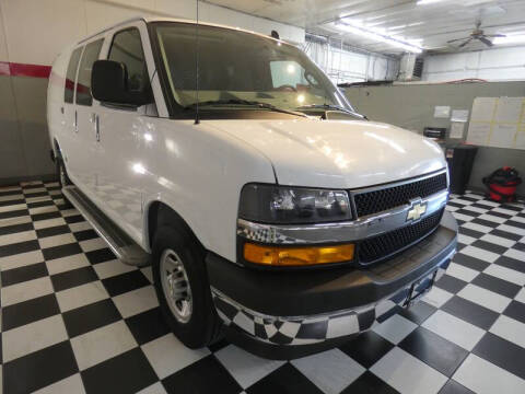 2023 Chevrolet Express 2500