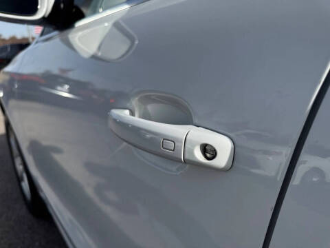 2012 Audi Q5 3.2 quattro Premium Plus