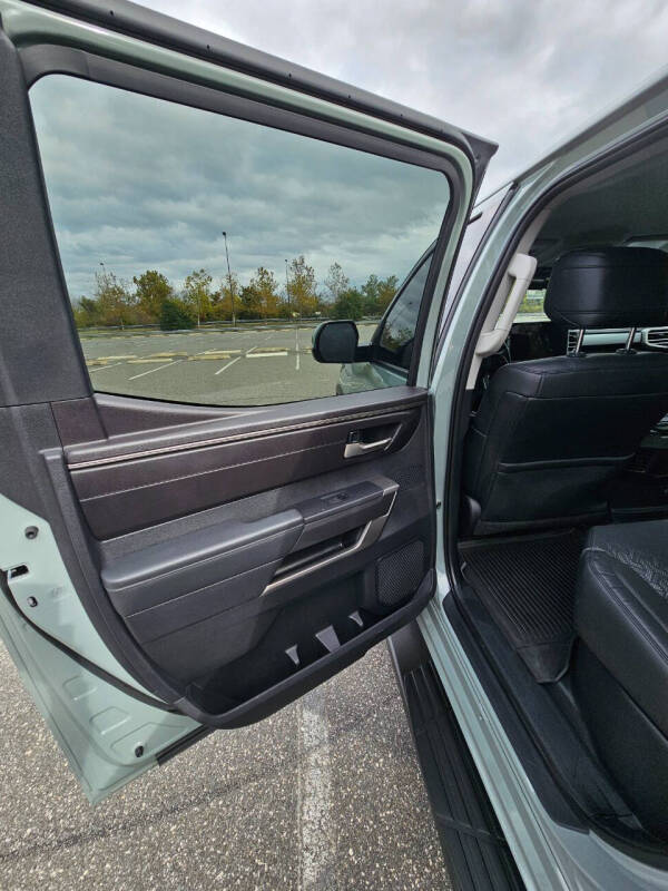 2022 Toyota Tundra SR5