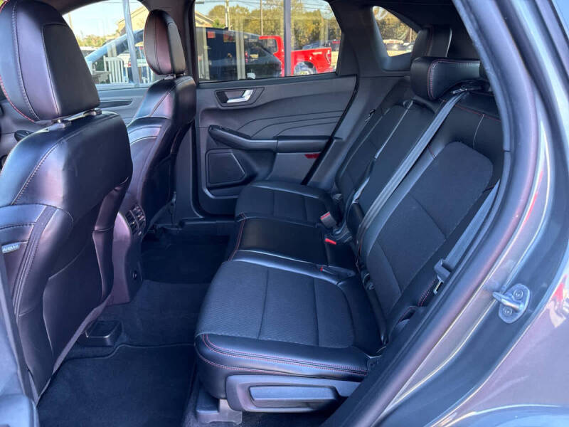 2025 Ford Escape ST-Line