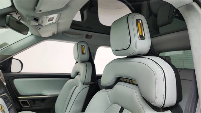 2023 Rivian R1T Adventure