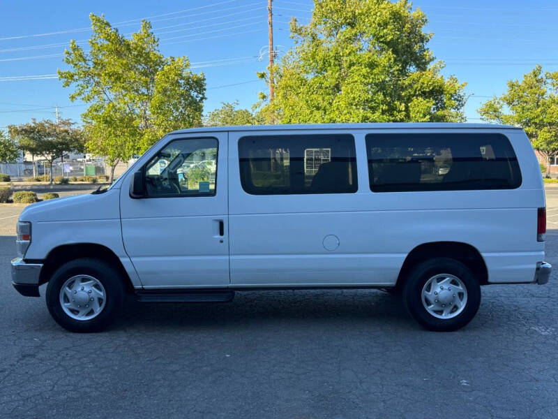 2012 Ford E-Series E-350 SD