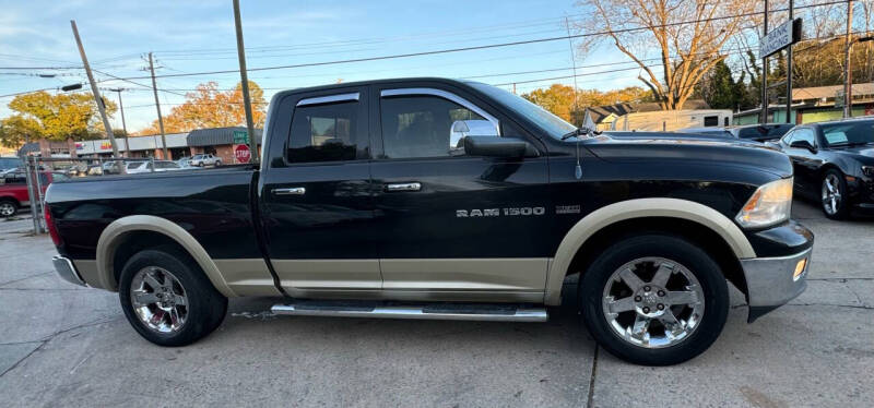 2011 RAM Ram 1500 Pickup Laramie photo 6