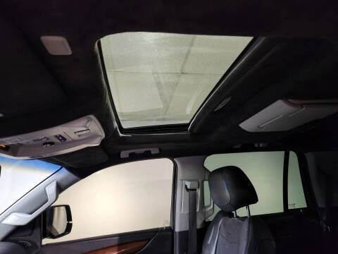 2015 Cadillac Escalade Luxury