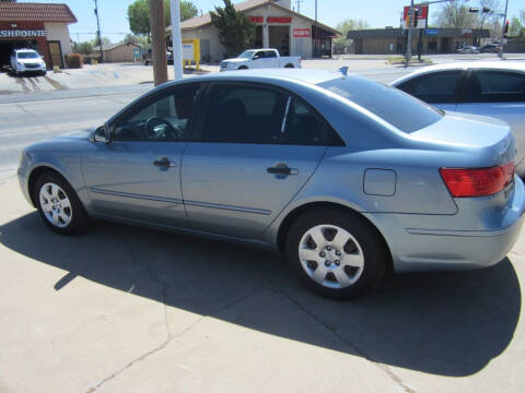 2010 Hyundai Sonata for sale at W & W MOTORS in Clovis NM