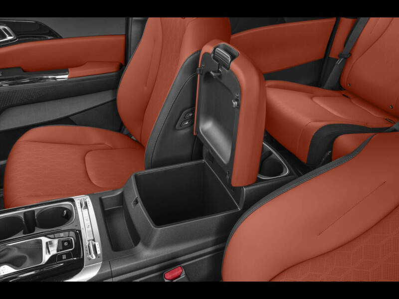 2023 Kia Carnival SX