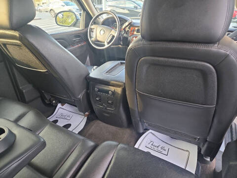 2011 Chevrolet Avalanche LTZ