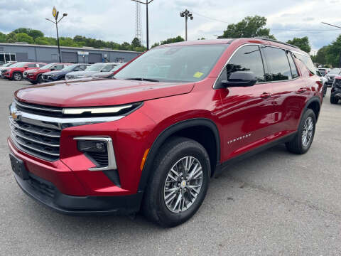 2025 Chevrolet Traverse LT