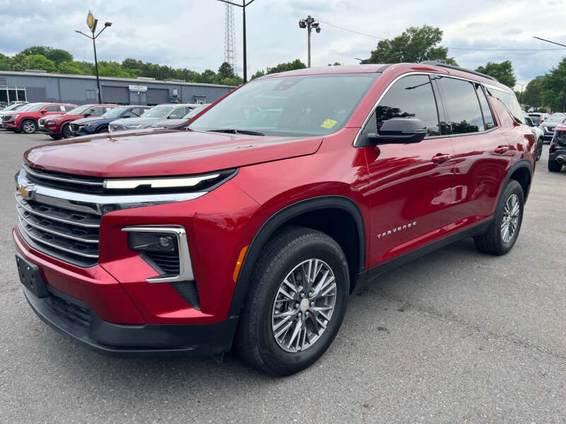 2025 Chevrolet Traverse LT