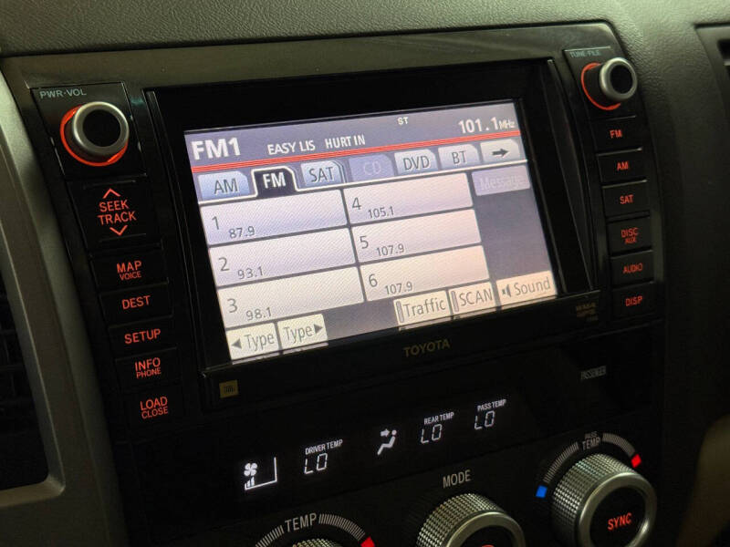 2011 Toyota Sequoia Platinum