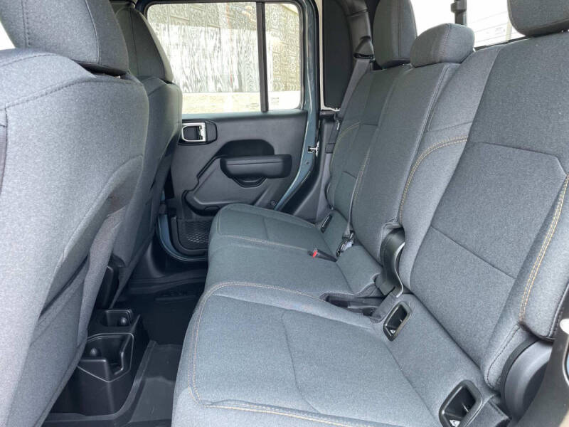 2025 Jeep Gladiator Willys