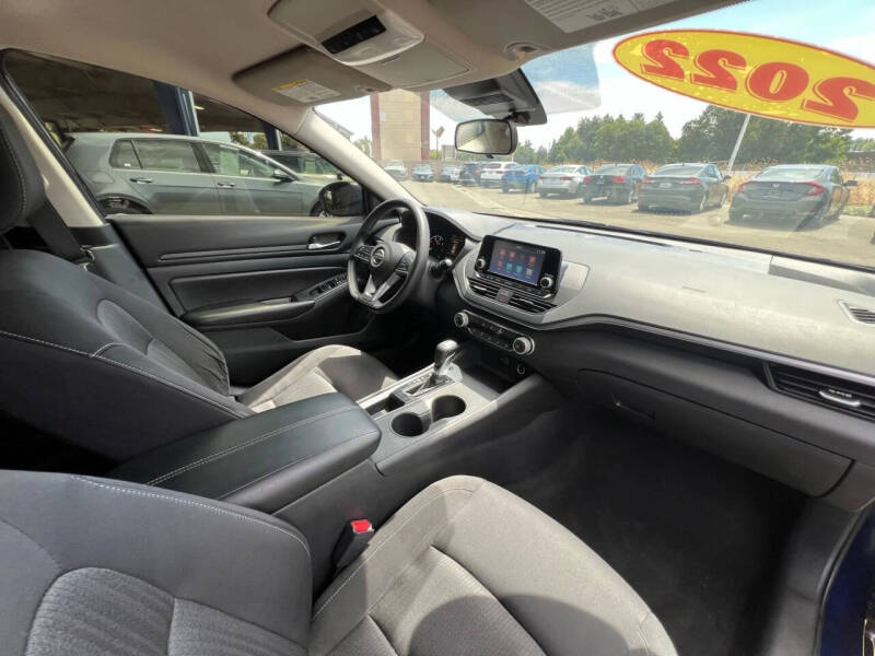 2022 Nissan Altima 2.5 S