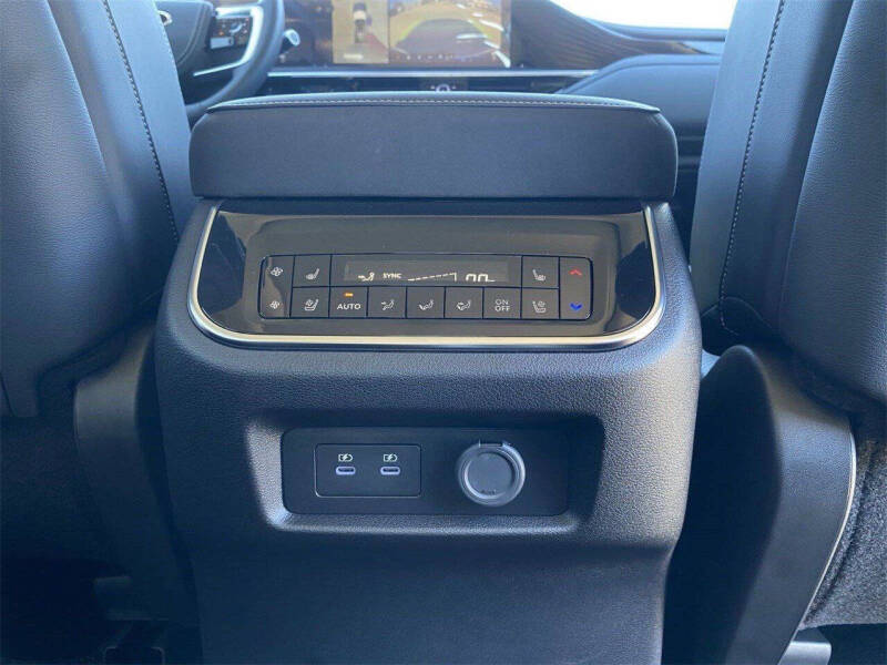 2025 Infiniti QX80 Sensory