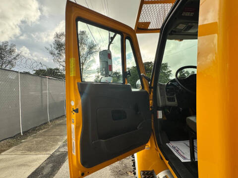 2017 International DuraStar 4300