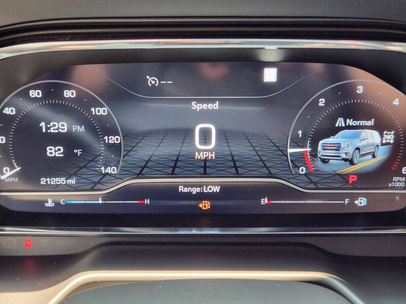 2022 GMC Yukon XL SLT