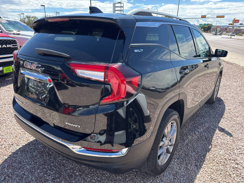 2024 GMC Terrain SLT