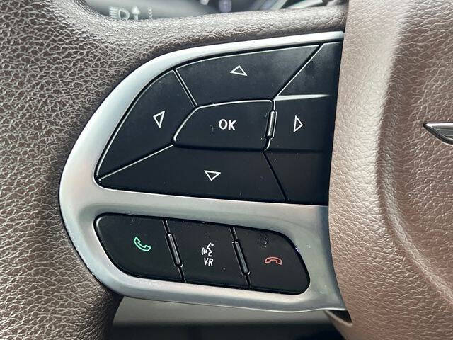 2020 Chrysler Voyager LXi