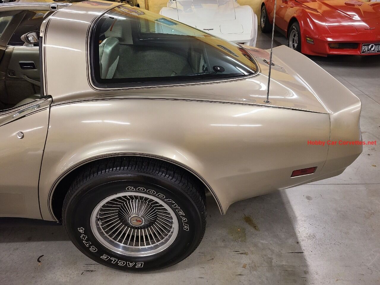 1982 Chevrolet Corvette 21