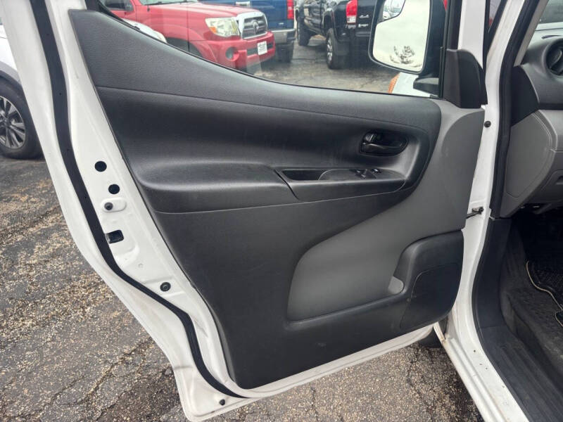 2016 Nissan NV200