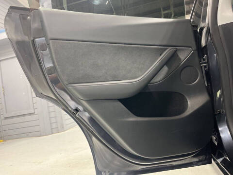 2025 Tesla Model Y Performance
