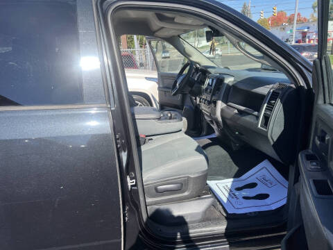 2018 RAM 1500 Express