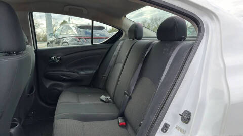 2017 Nissan Versa 1.6 S