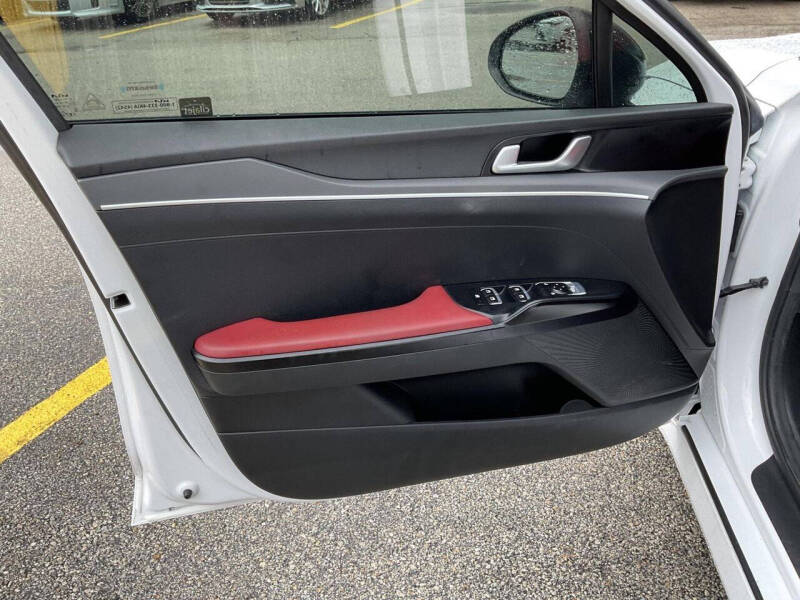 2023 Kia K5