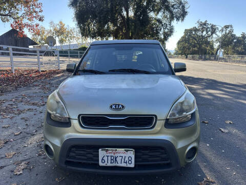 2012 Kia Soul +