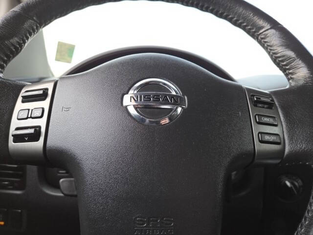 2012 Nissan Titan SV