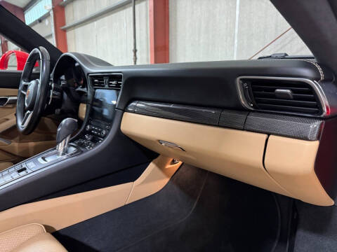 2018 Porsche 911 Carrera