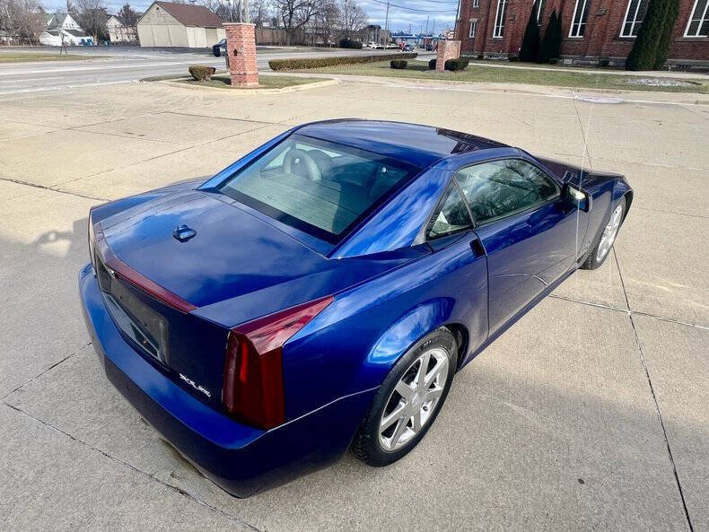 2004 Cadillac XLR