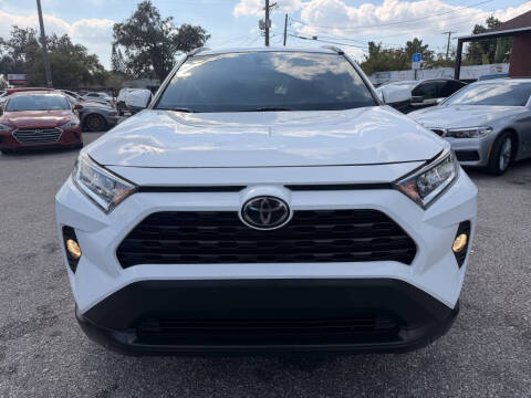 2020 Toyota RAV4 XLE