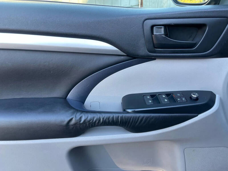 2015 Toyota Highlander