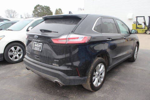 2022 Ford Edge Titanium