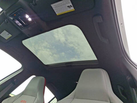 2025 Volkswagen Golf GTI Autobahn