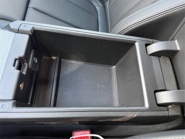 2024 BMW 3 Series 330i