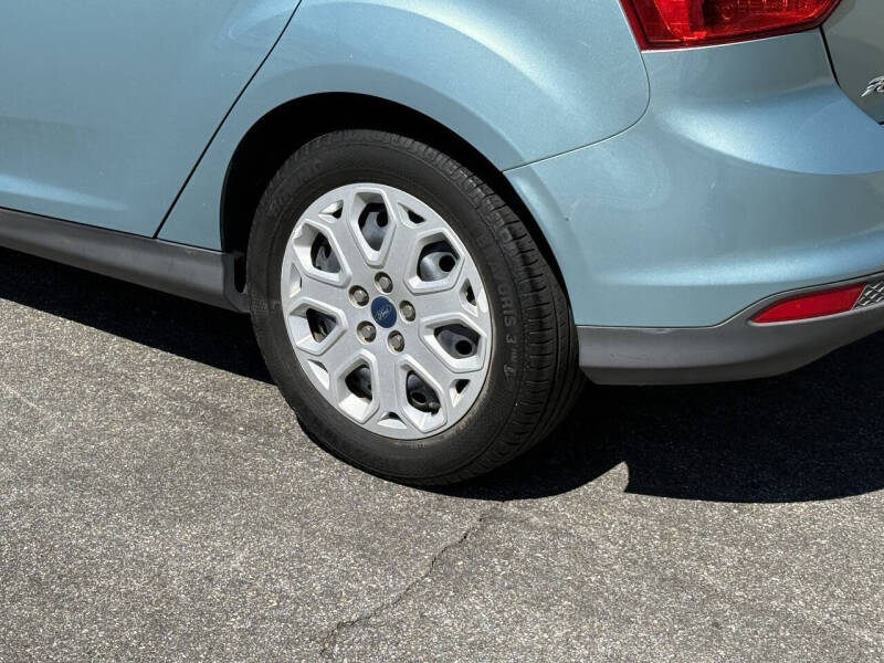 2012 Ford Focus SE