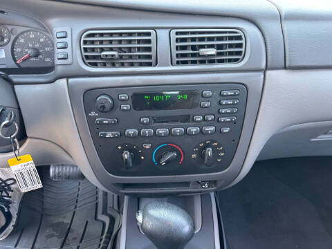 2004 Ford Taurus SES