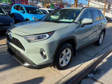 2020 Toyota RAV4 Hybrid XLE