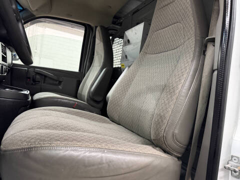 2016 Chevrolet Express 2500