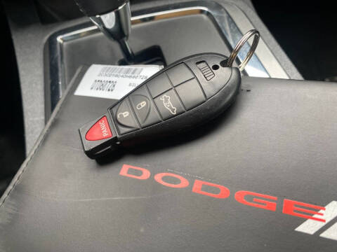 2013 Dodge Challenger SXT