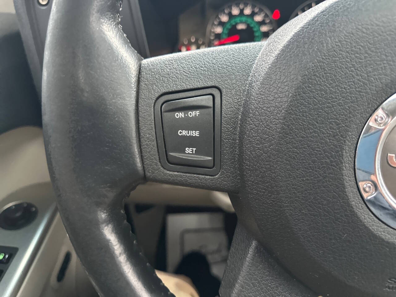 Silver 2006 Jeep Commander Limited Limited 4dr SUV 4WD 46