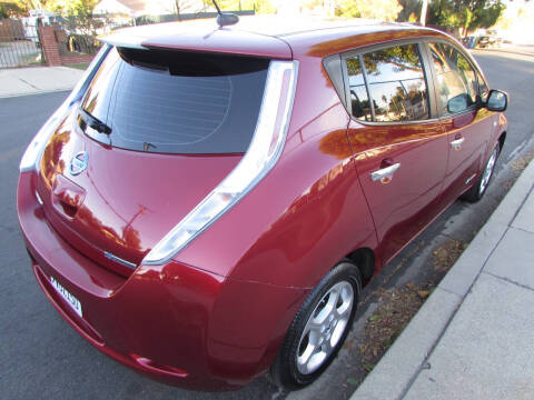2011 Nissan LEAF SL