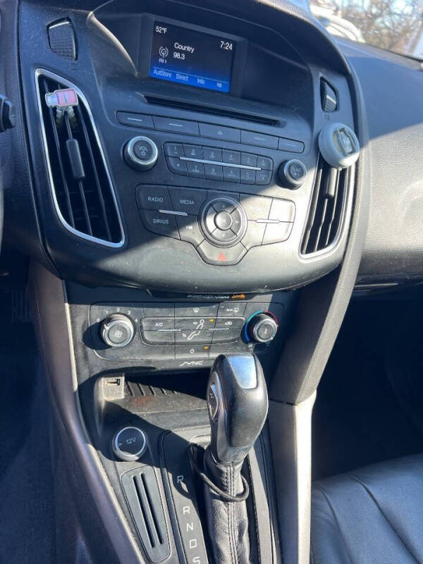 2015 Ford Focus SE