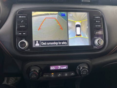 2023 Nissan Kicks SR